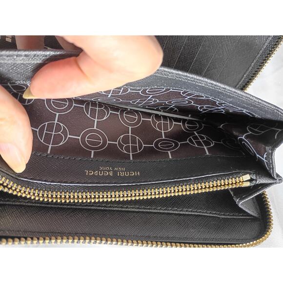 Henri Bendel New York Zip Around Black Leather Wallet Excellent Condition - Picture 12 of 14
